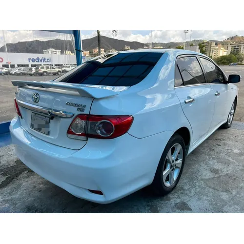 Toyota Corolla GLI 2012 Blanco Caracas