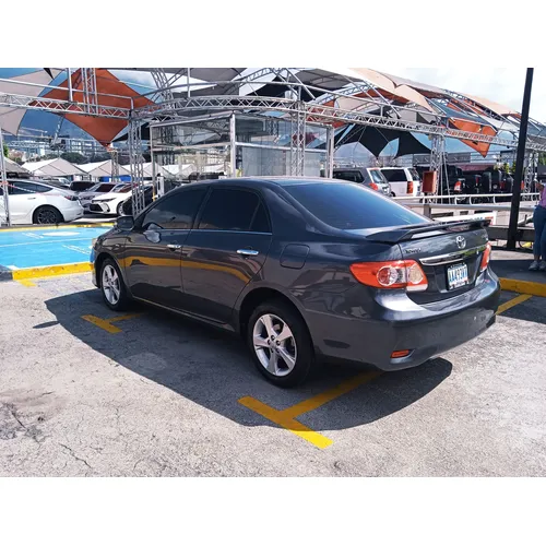 Toyota Corolla GLI 2012 Gris Caracas