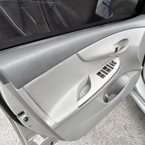 Toyota Corolla GLI 2010 Plateado Caracas