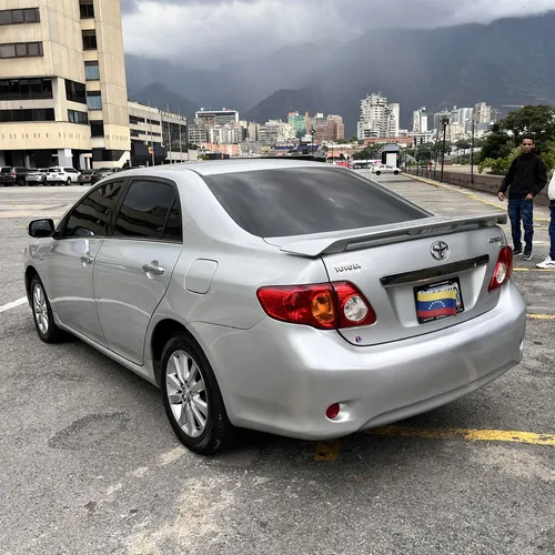 Toyota Corolla GLI 2010 Plateado Caracas