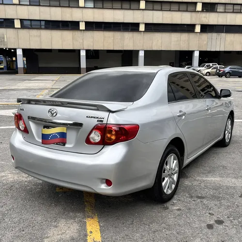 Toyota Corolla GLI 2010 Plateado Caracas