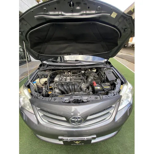 Toyota Corolla GLI 2013 Gris Caracas