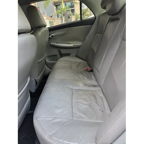Toyota Corolla GLI 2012 Plateado Caracas