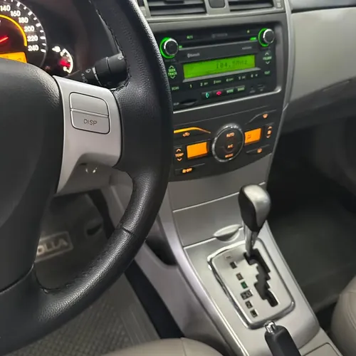 Toyota Corolla GLI 2014 Plateado Caracas