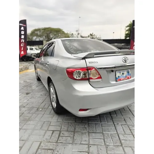 Toyota Corolla GLI 2012 Plateado Caracas