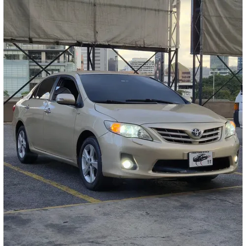 Toyota Corolla GLI 2013 Dorado Caracas