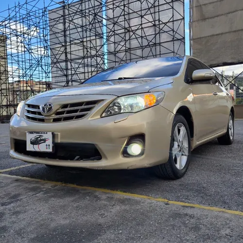 Toyota Corolla GLI 2013 Dorado Caracas