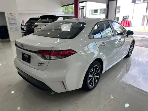 Toyota Corolla 2025 Blanco Caracas