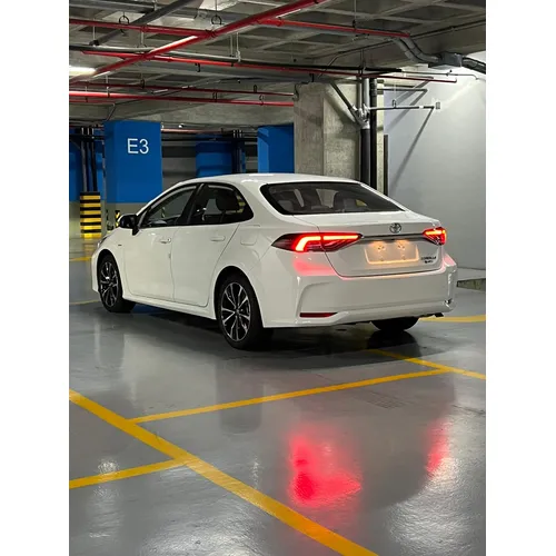 Toyota Corolla 2025 Blanco Caracas