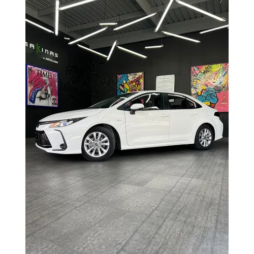 Toyota Corolla 2025 Blanco Caracas