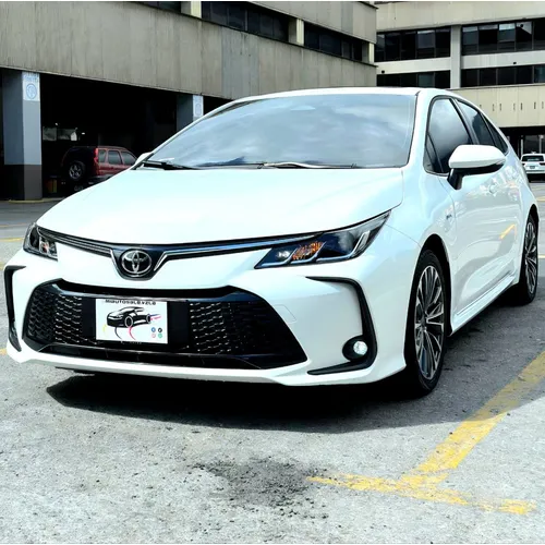 Toyota Corolla 2025 Blanco Caracas