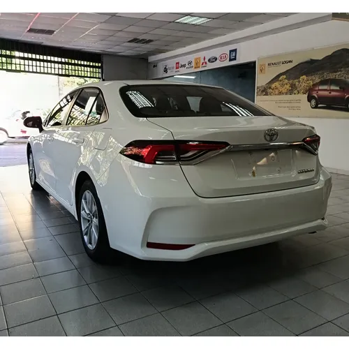 Toyota Corolla 2025 Blanco Caracas