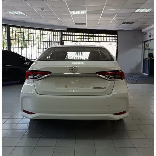 Toyota Corolla 2025 Blanco Caracas