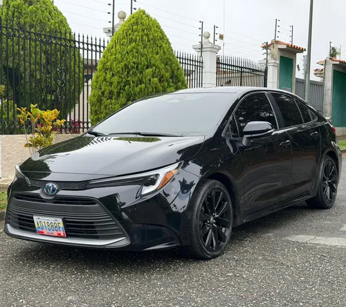 Toyota Corolla Hybrid 2023 Negro Caracas