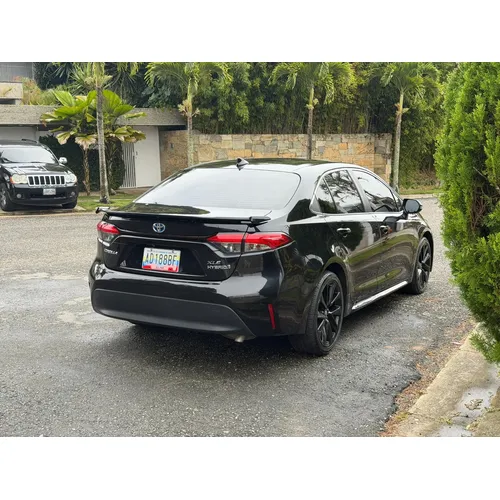 Toyota Corolla Hybrid 2023 Negro Caracas