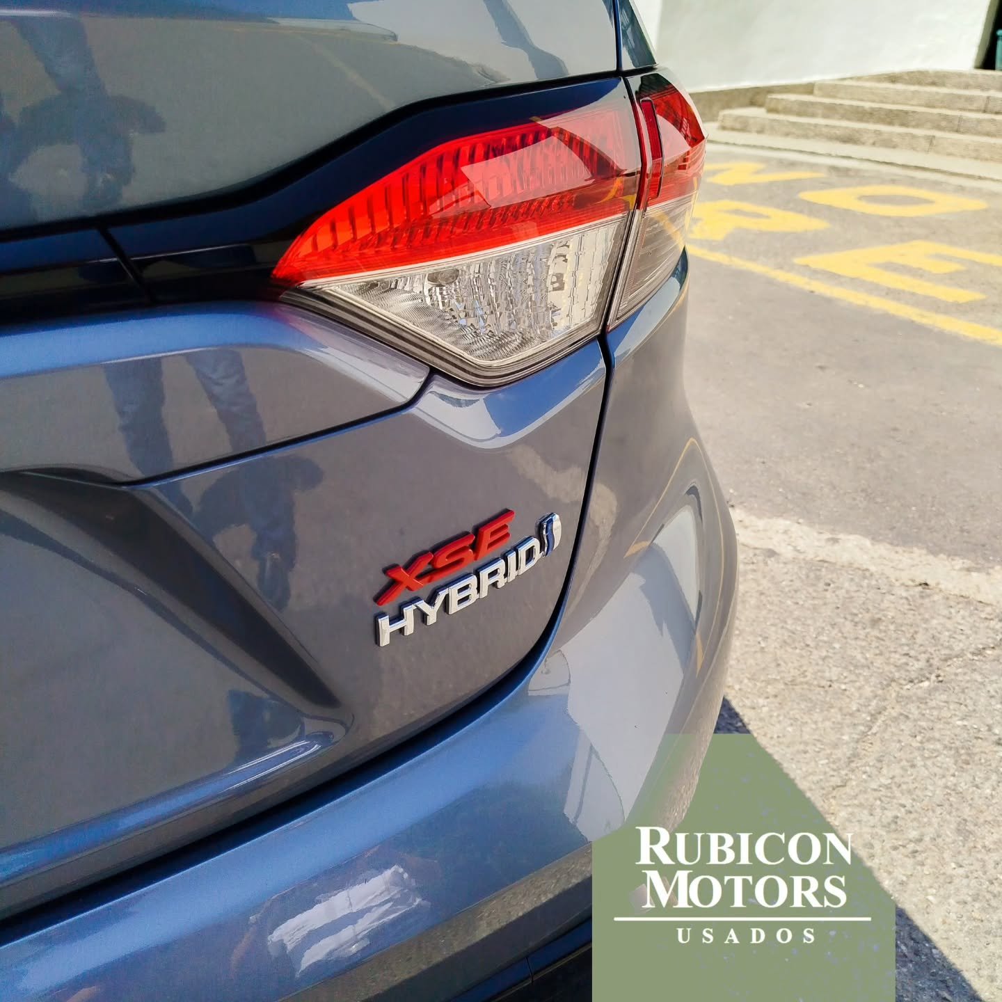 Toyota Corolla Hybrid 2024 Gris