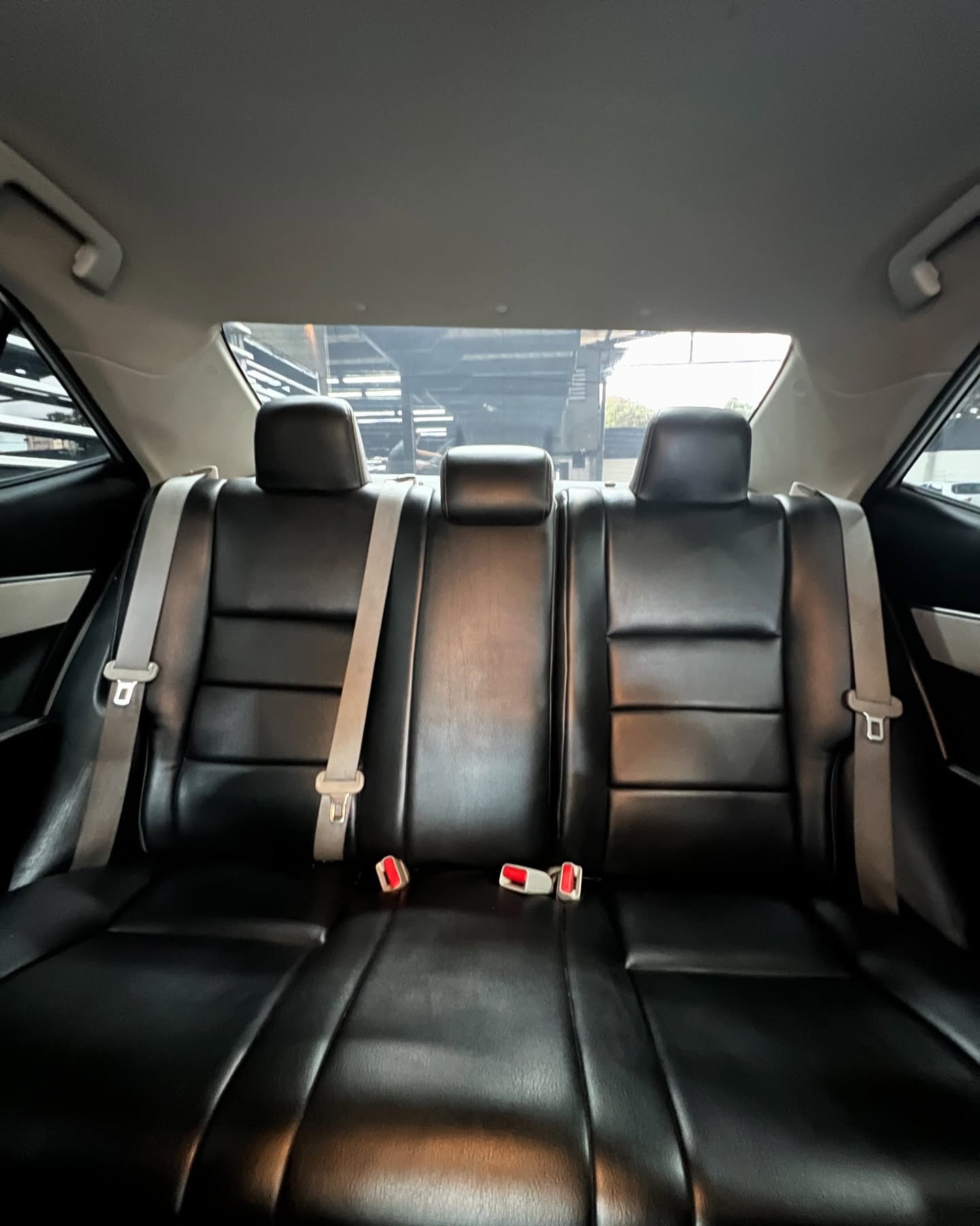 Toyota Corolla LE 2014 Plateado Barquisimeto