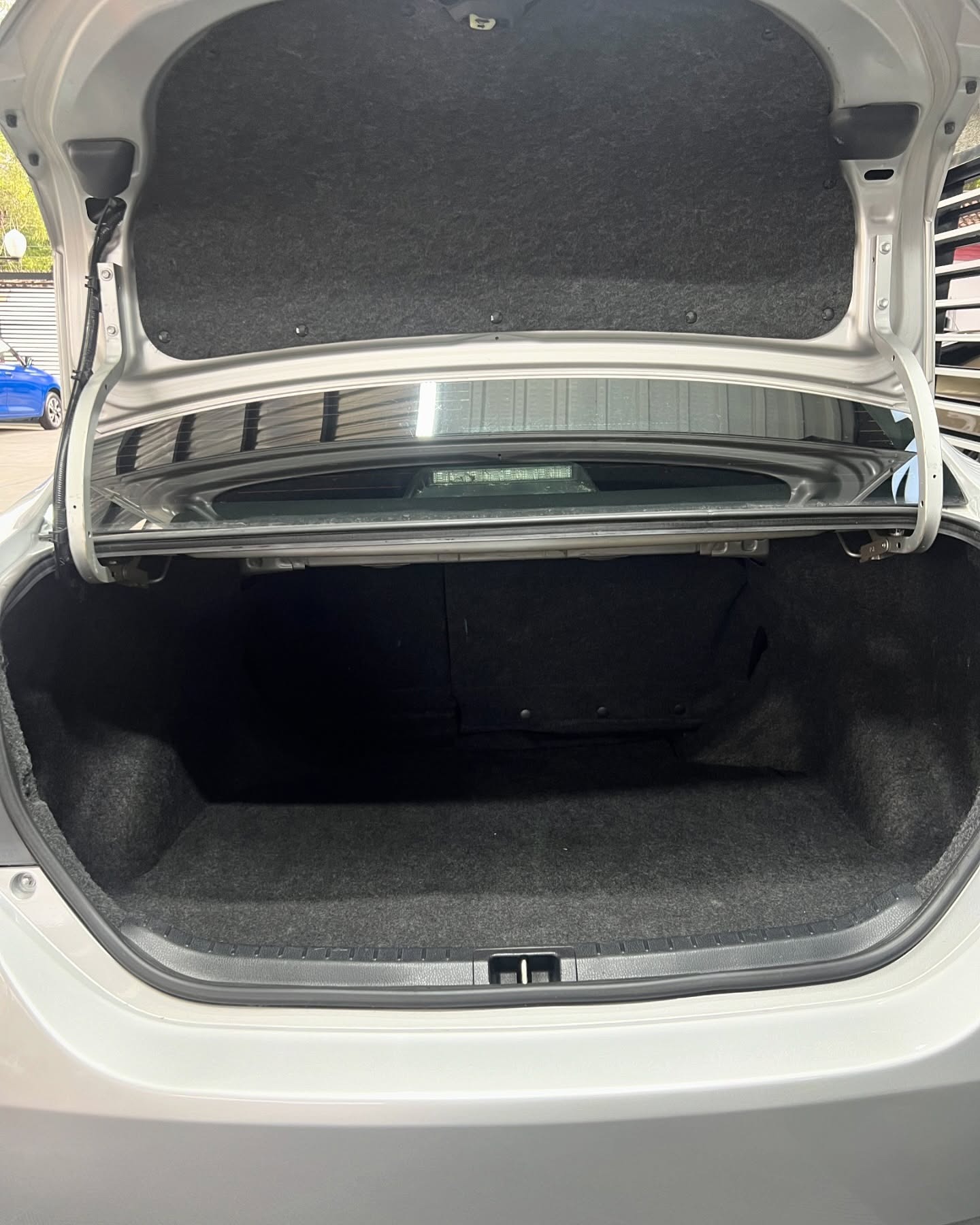 Toyota Corolla LE 2014 Plateado Barquisimeto