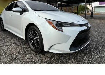 Toyota Corolla LE 2022 Blanco Valencia2