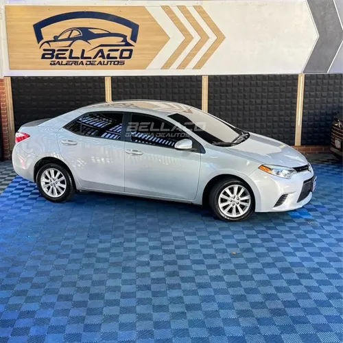 Toyota Corolla LE 2014 Plateado Caracas