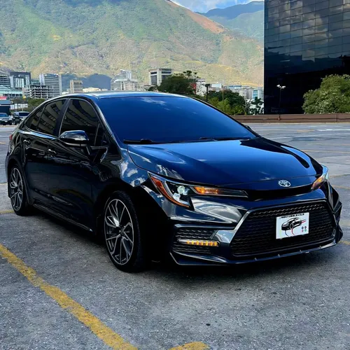 Toyota Corolla LE 2021 Negro Caracas