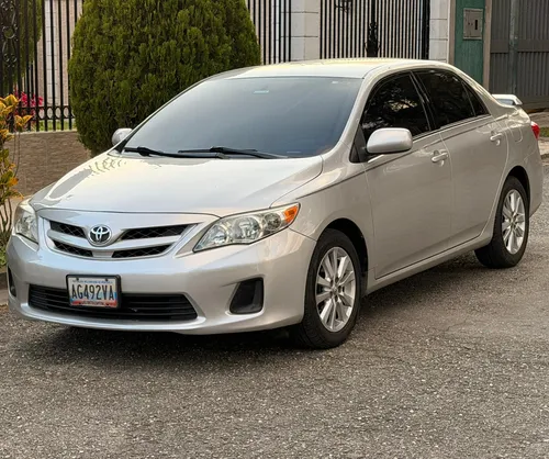 Toyota Corolla Le 2012