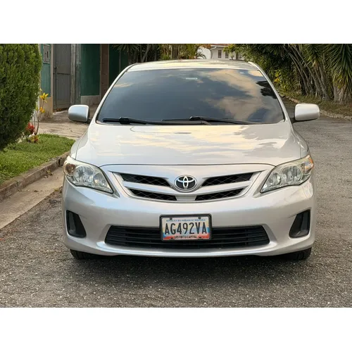 Toyota Corolla LE 2012 Plateado Caracas