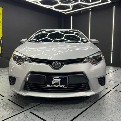 Toyota Corolla LE 2015 Plateado Caracas