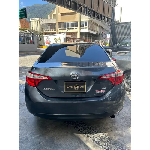 Toyota Corolla LE 2015 Gris Caracas