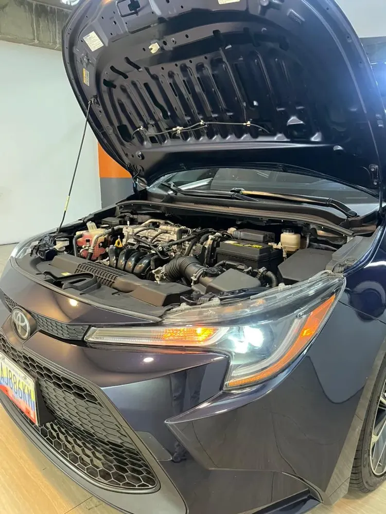 Toyota Corolla LE 2020 Azul Caracas