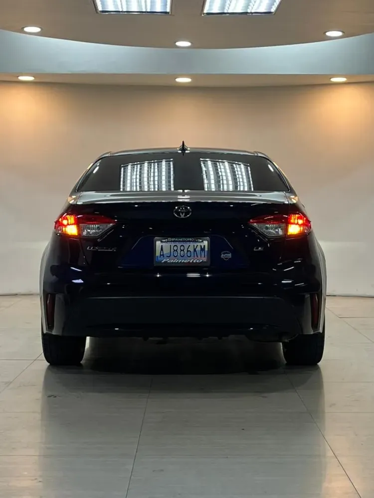 Toyota Corolla LE 2020 Azul Caracas