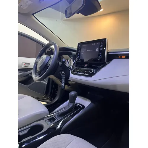 Toyota Corolla LE 2020 Negro Caracas