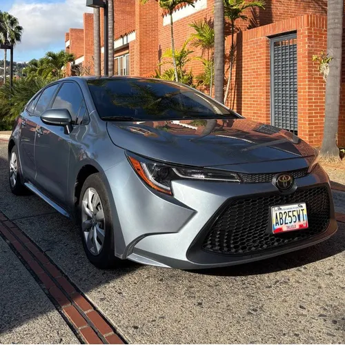 Toyota Corolla LE 2020 Azul Caracas