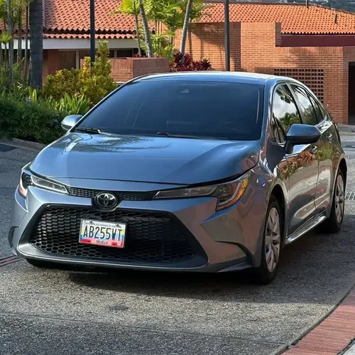 Toyota Corolla LE 2020 Azul Caracas