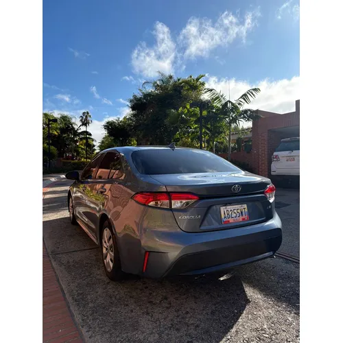 Toyota Corolla LE 2020 Azul Caracas