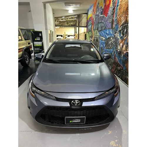 Toyota Corolla LE 2021 Gris Caracas