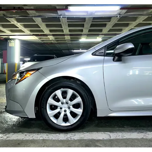 Toyota Corolla LE 2024 Plateado Caracas