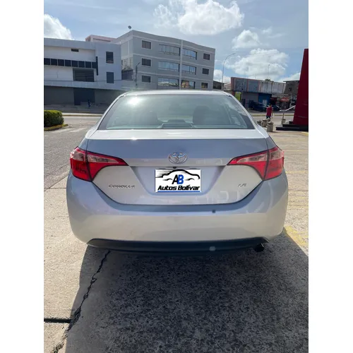 Toyota Corolla LE 2019 Plateado Ciudad Guayana