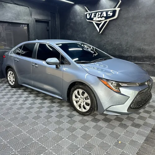 Toyota Corolla LE 2022 Azul Caracas