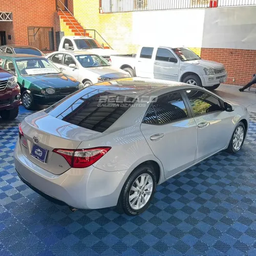 Toyota Corolla LE 2014 Plateado Caracas
