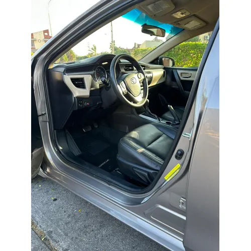 Toyota Corolla 2015 Beige Valencia