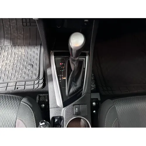 Toyota Corolla LE 2018 Blanco Caracas