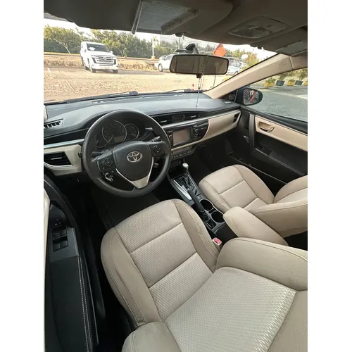 Toyota Corolla LE 2015 Azul Lechería