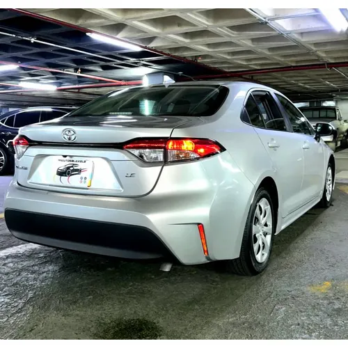 Toyota Corolla LE 2024 Plateado Caracas