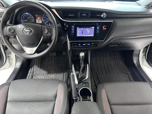 Toyota Corolla LE 2018 Blanco Caracas
