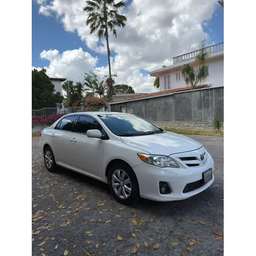 Toyota Corolla LE 2012 Blanco Caracas