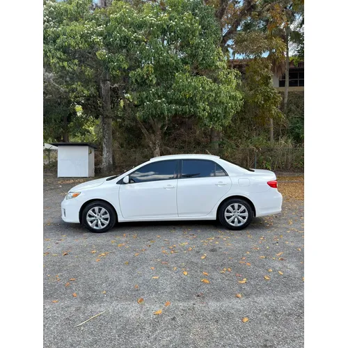 Toyota Corolla LE 2012 Blanco Caracas