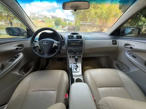 Toyota Corolla LE 2012 Blanco Caracas