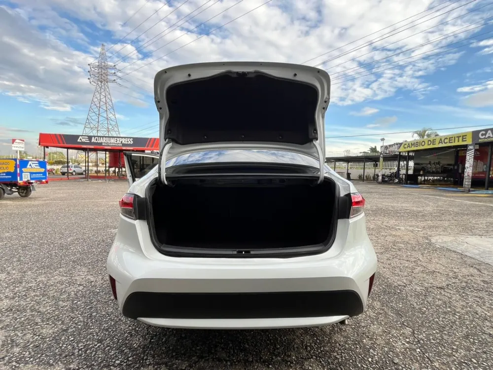 Toyota Corolla LE 2022 Blanco Valencia