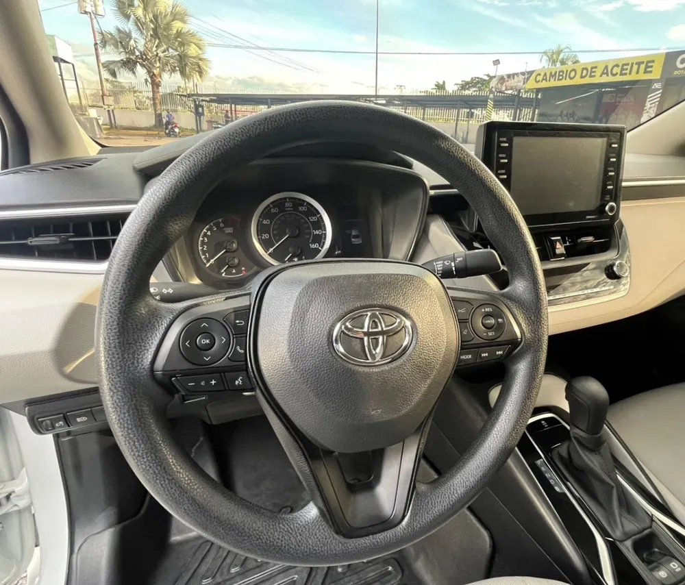 Toyota Corolla LE 2022 Blanco Valencia